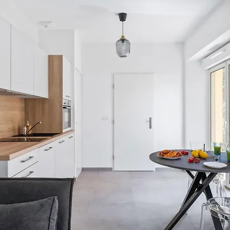 Le Val Dor - Calme - Grand Jardin - Parking Prive Мантон