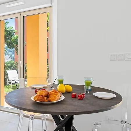 Апартаменти Le Val Dor - Calme - Grand Jardin - Parking Prive *