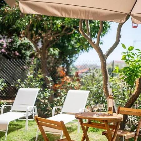 Le Val D'Or Calme Grand Jardin Parking Prive Casa de Férias